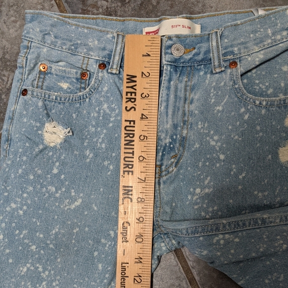 4/$25  Levi's cutoff Jean shorts waist 28 - Picture 6 of 10